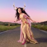 Em Beihold - Scared of the Dark