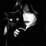 Nessa Barrett - Venom